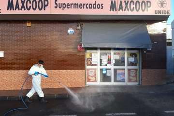 La limpieza exhaustiva llega estos días a La Viña, la costa, Hornos del Rey, Las Remudas y otros barrios (Foto TA)